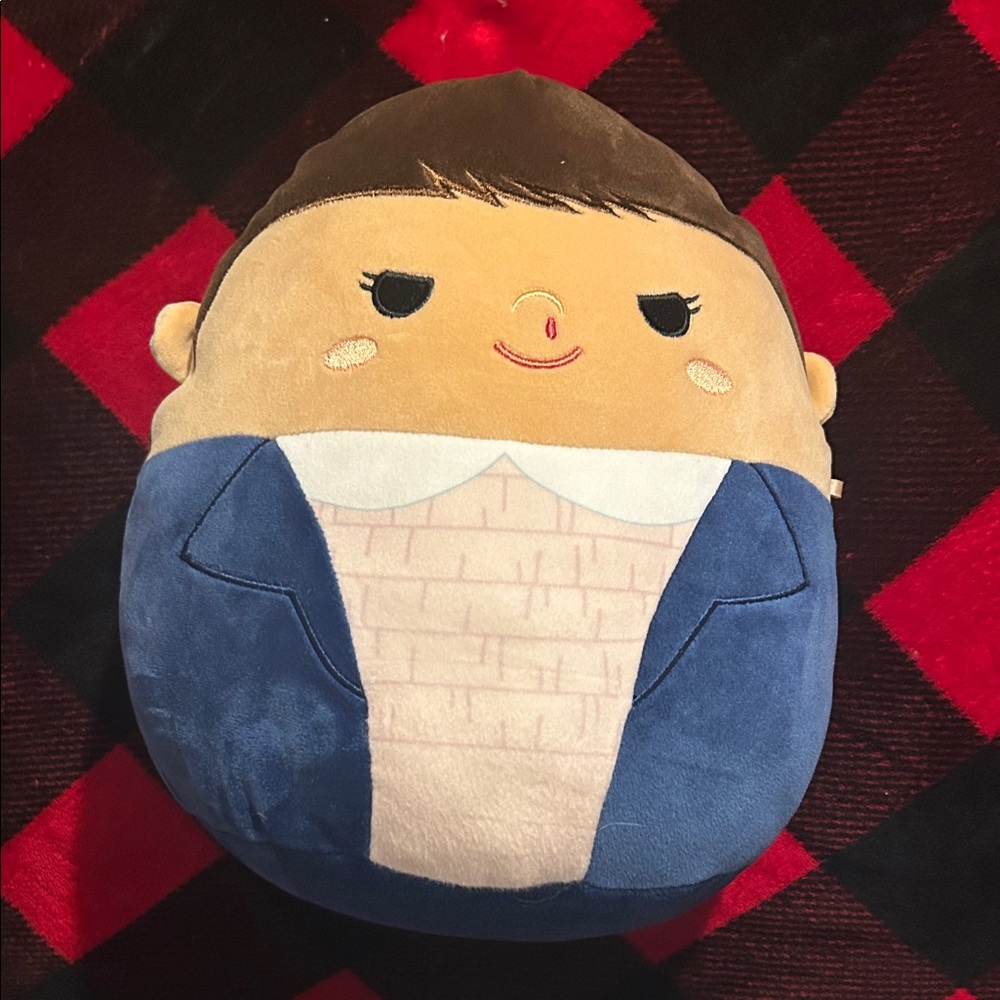 Stranger things, Eleven plush toy